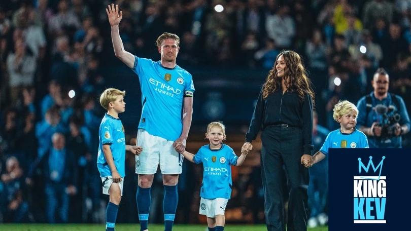 Quan chức Manchester City: Câu lạc bộ sẽ dựng tượng De Bruyne để cảm ơn những đóng góp của anh trong 10 năm qua