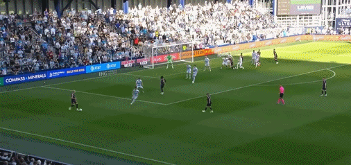 ⚽MLS Hiệp 1: Maya Yoshida phản lưới nhà, Sporting Kansas City dẫn trước LA Galaxy 1-0