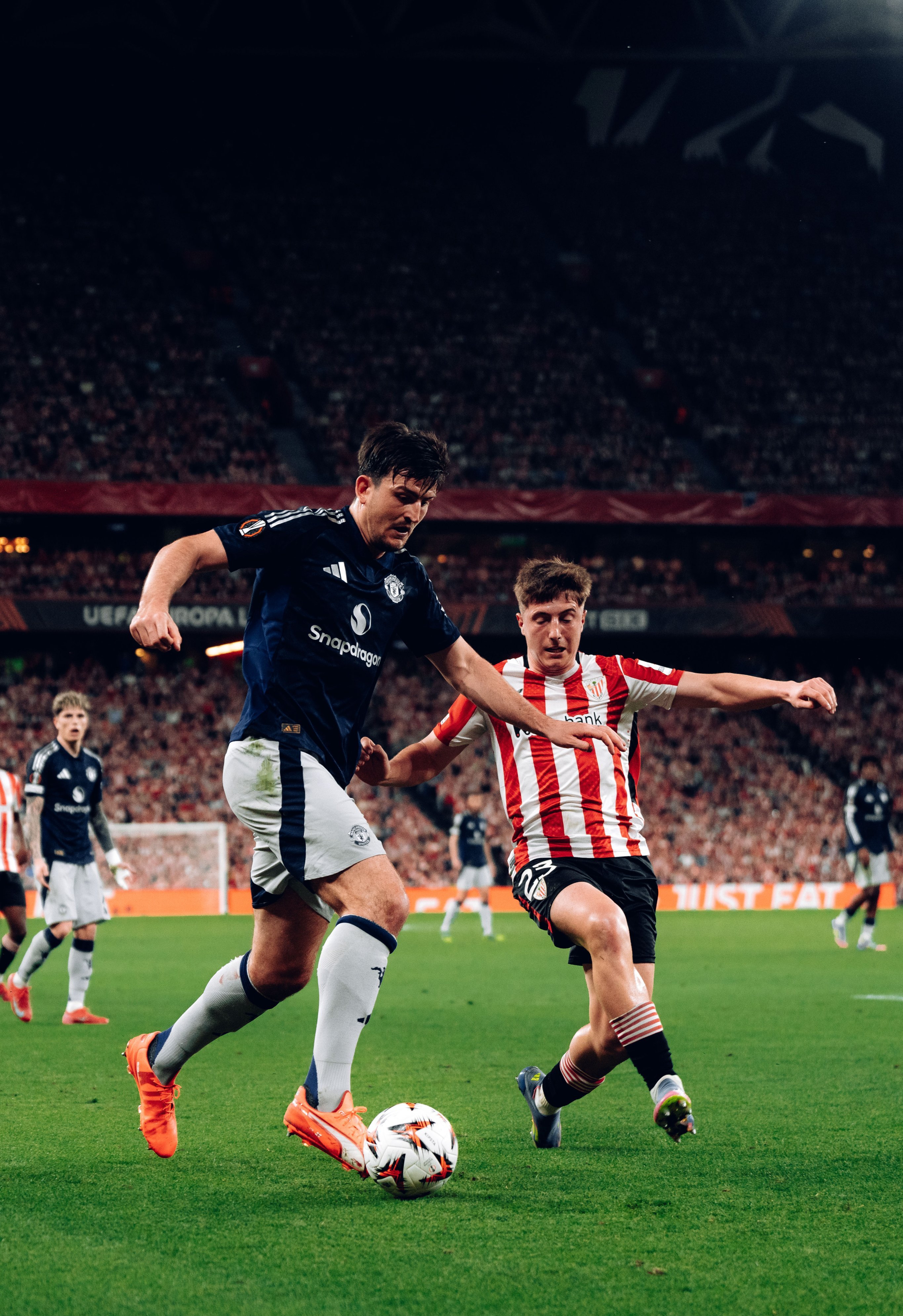 Pha đánh cắp của trọng tài khiến trận đấu mất đi tính hồi hộp, nhưng Manchester United cũng tận dụng cơ hội từ sự liều lĩnh của Athletic Bilbao