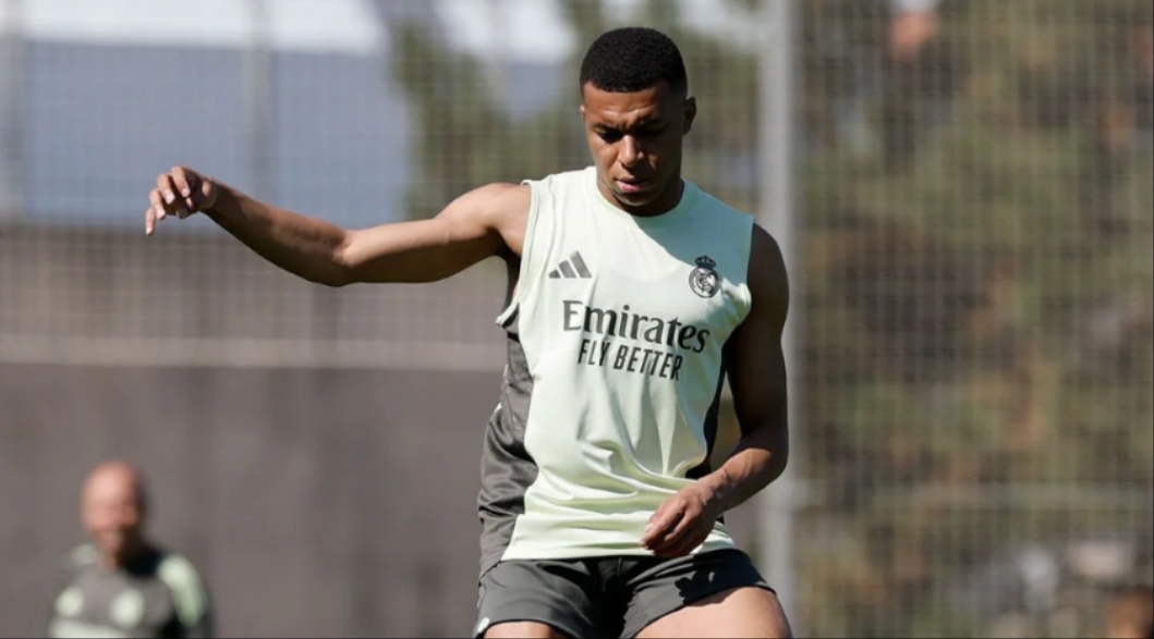Chính thức: Mbappe đã xuất viện và sẽ dần trở lại tập luyện