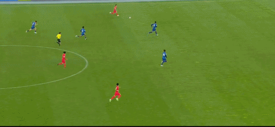 Thành tích của Wu Lei tại vòng loại World Cup: ghi 5 bàn trong 5 trận ở vòng 36 đội và chỉ chơi 2 trận ở vòng 18 đội do chấn thương.