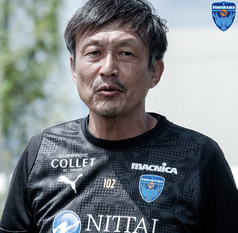 Bản tin J-League: Huấn luyện viên mới của Yokohama FC ra mắt, Urawa Red Diamonds gặp khó khăn khi thi đấu xa nhà