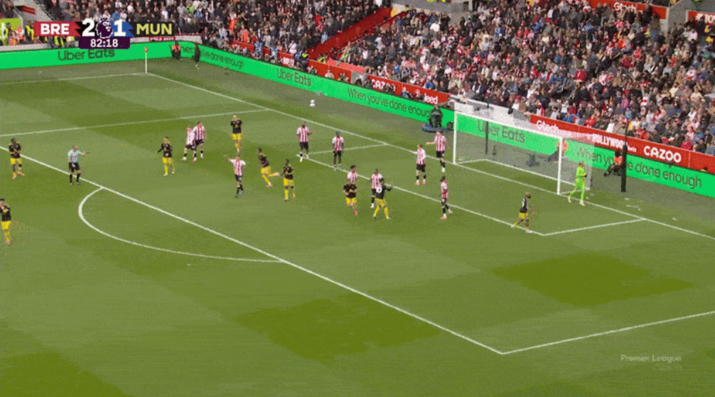 Khi Premier League nâng tầm ném biên xa thành một “nghệ thuật tác chiến” 5